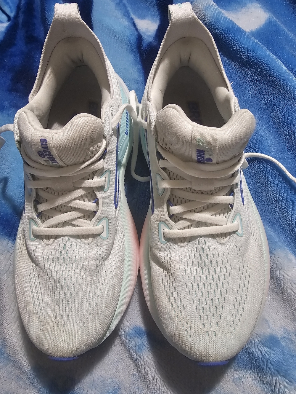 Brooks Women's White Sneakers with Light Blue and Pale Pink Accents